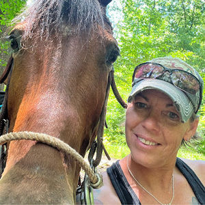 Meet your Posher, Crystal